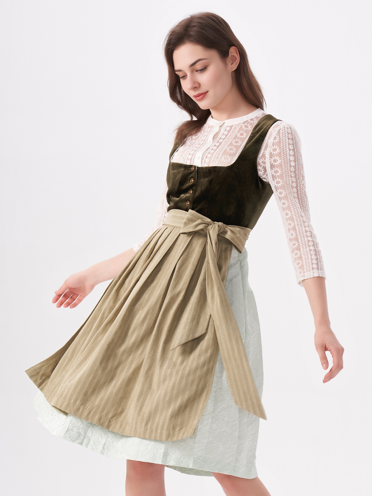 Dirndl in Grün mit hochgeschlossener Bluse