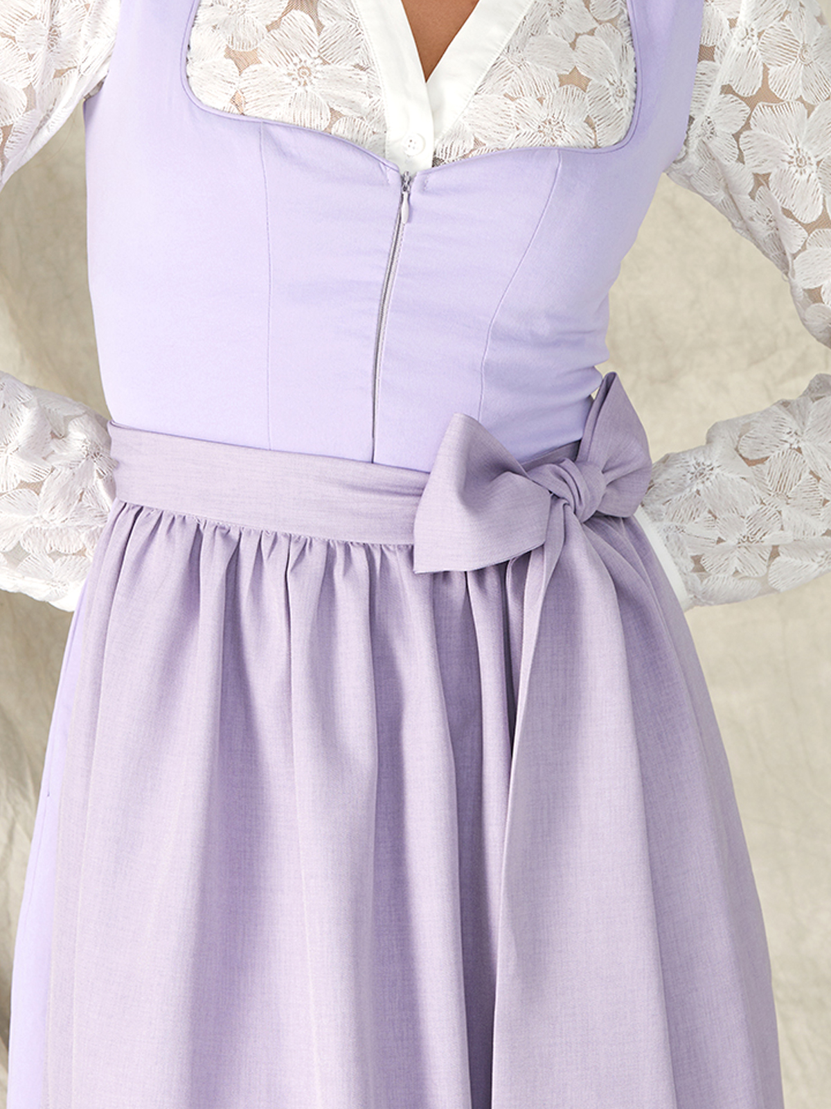 Lila Dirndl von Jeinn