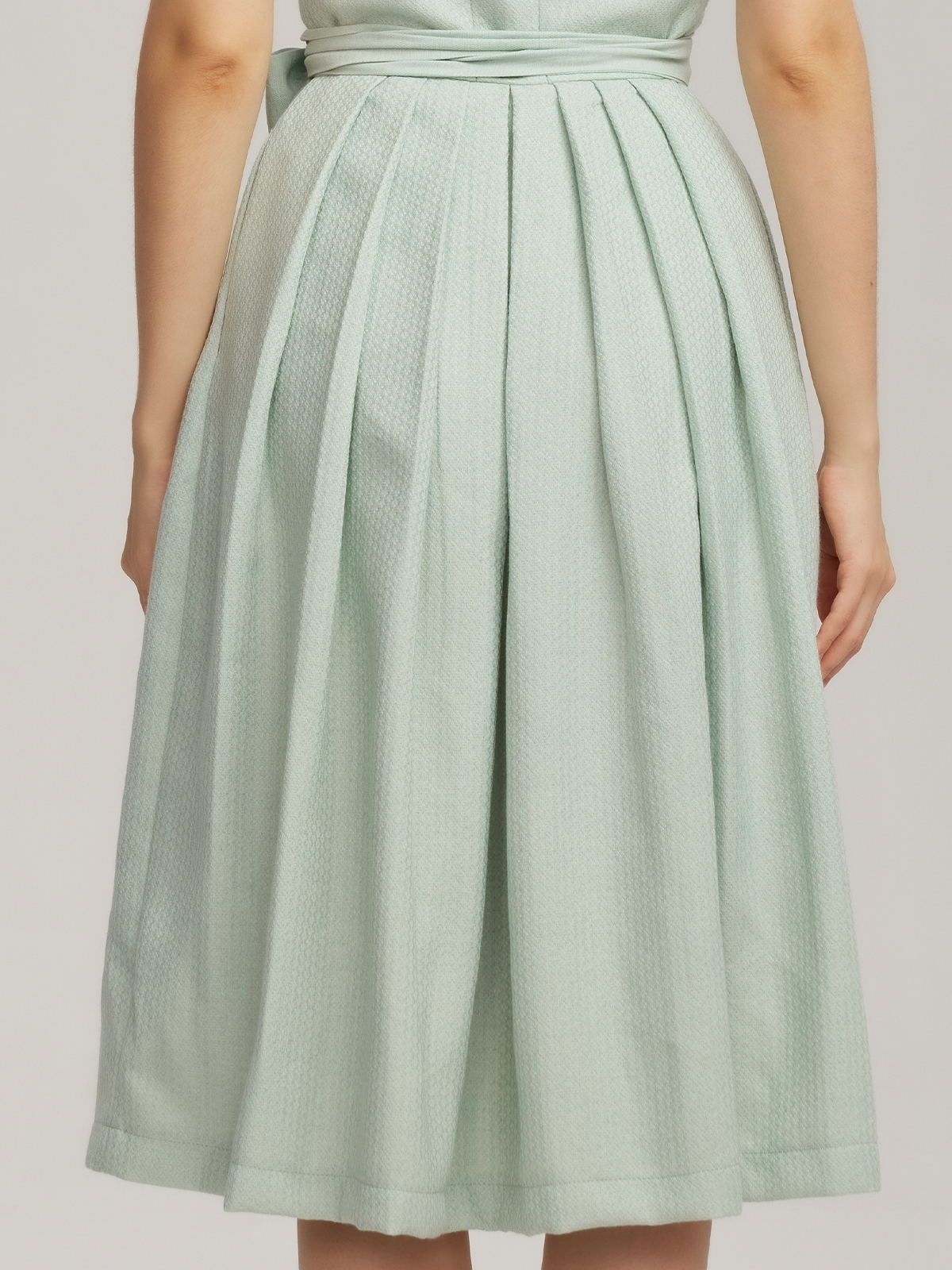 Samtdirndl Blau in eleganter Ausführung