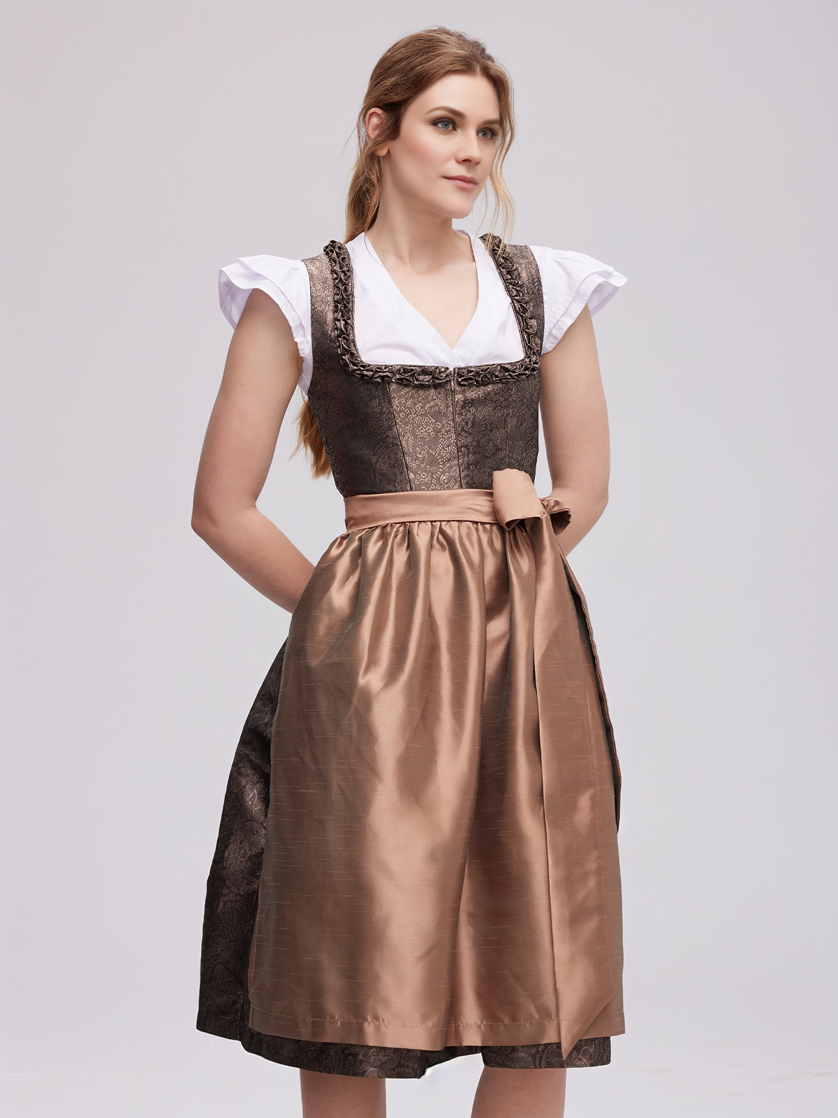 Dirndl mit Hakenverschluss in Braun