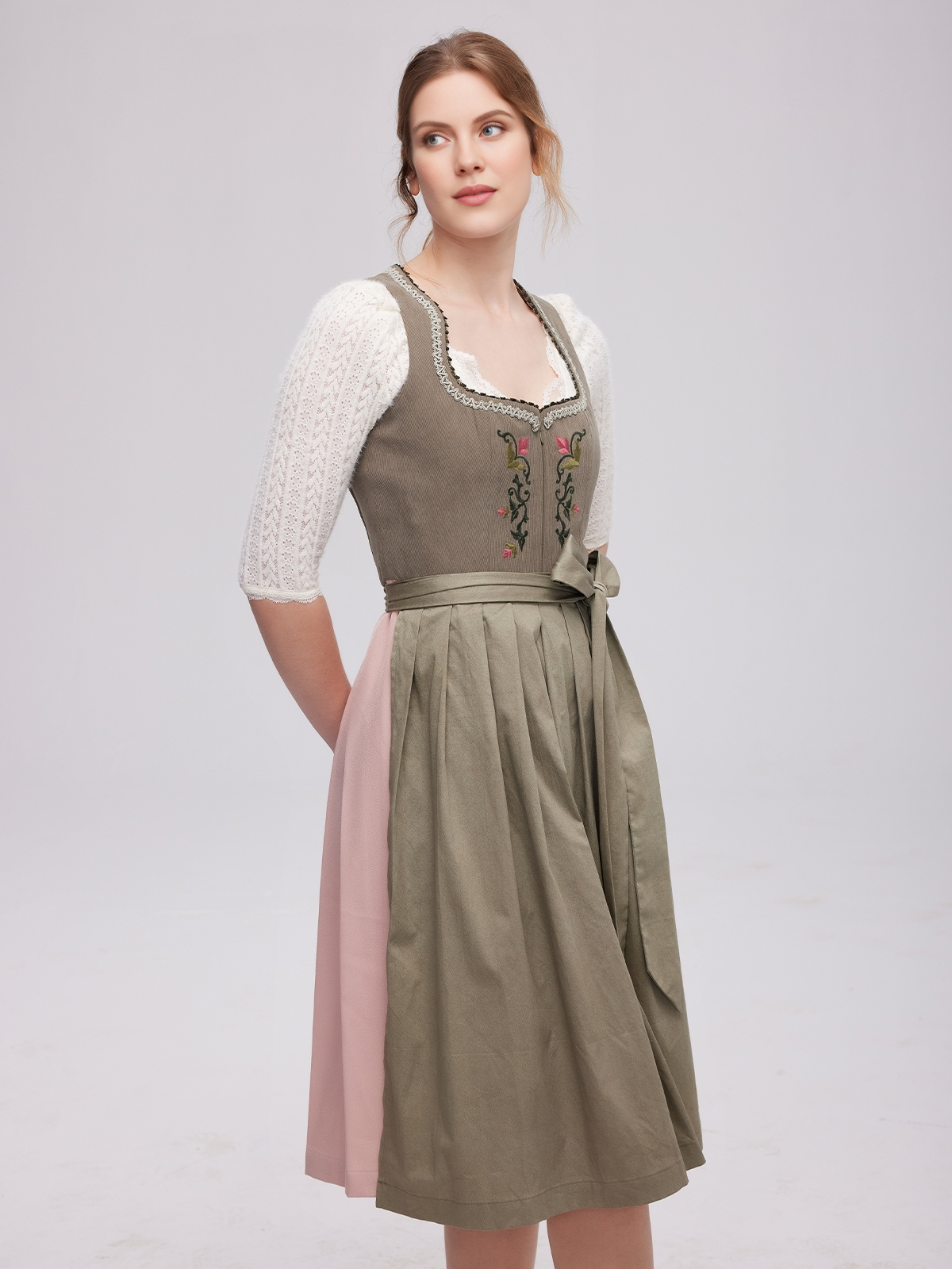 Dirndl in Grün – perfekt für festliche Anlässe
