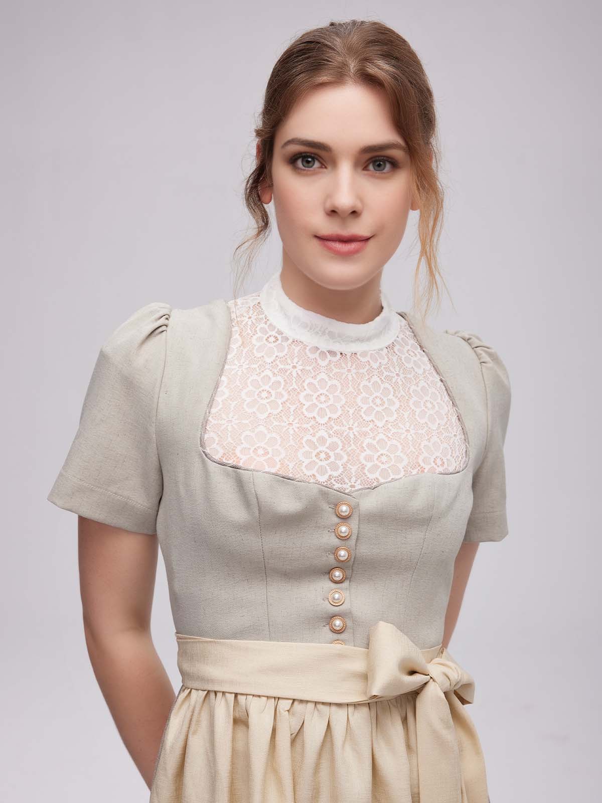 Einfarbiges graues Dirndl mit modernem Schnitt